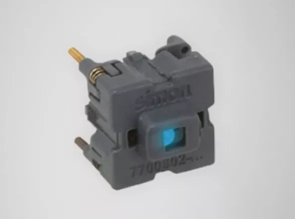 Pilotos luminosos com tecnologia LED, mais duradouros e de menor consumo.